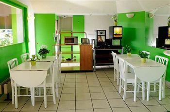 Lemon Hotel Dreux Chartres Exteriör bild